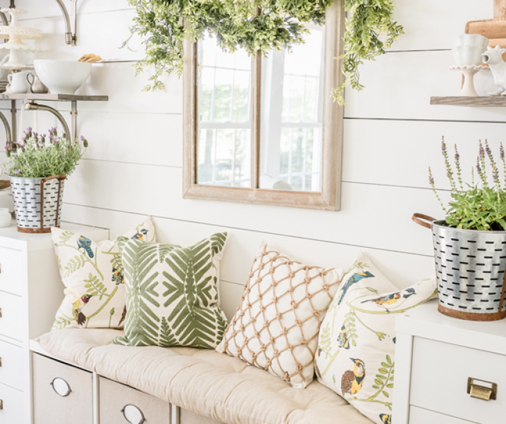 Easy Farmhouse Décor Tips & Tricks to Transform Any Room