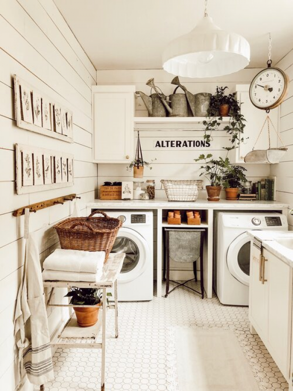 How To Create a Farmhouse Laundry Room That You’ll Love